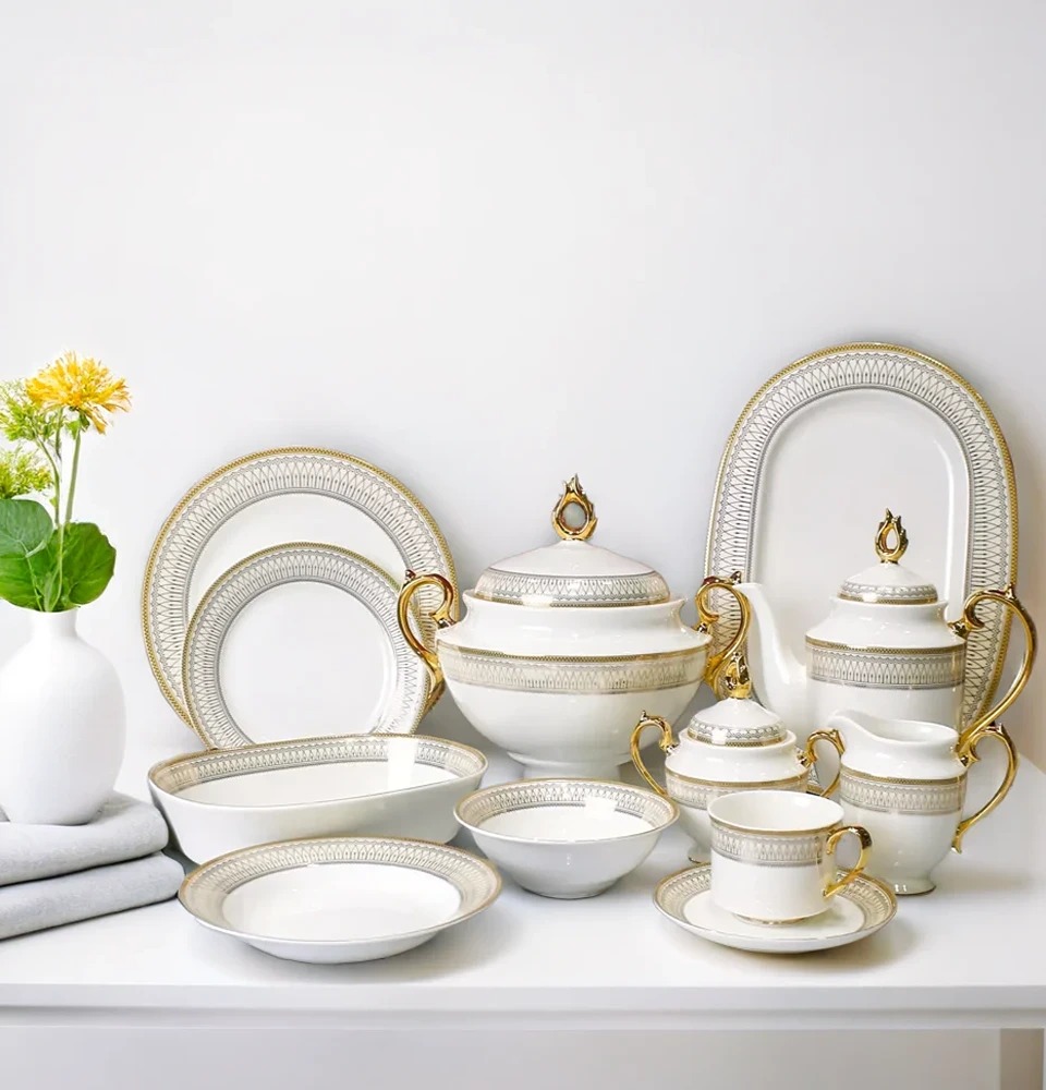 Dinner Set Bently Gold 4